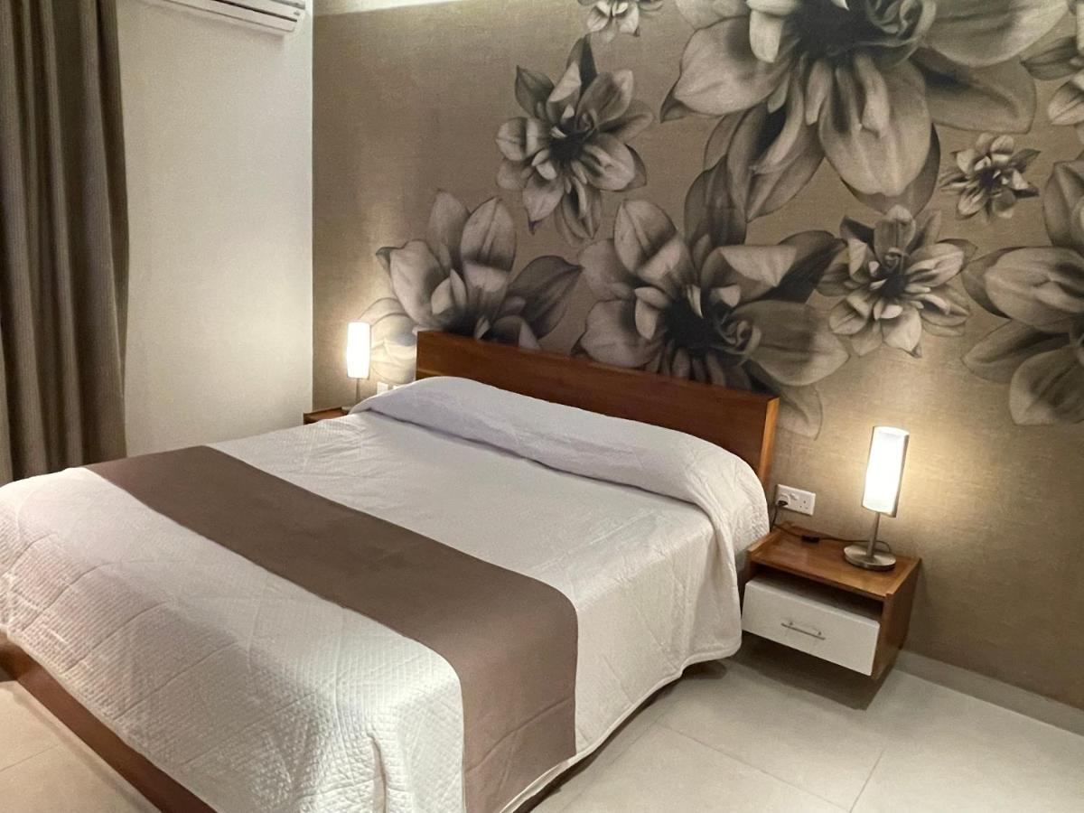 Deluxe Apartment With Pool In The Heart Of St Pauls Bay เซนต์พอลส์เบย์ ภายนอก รูปภาพ
