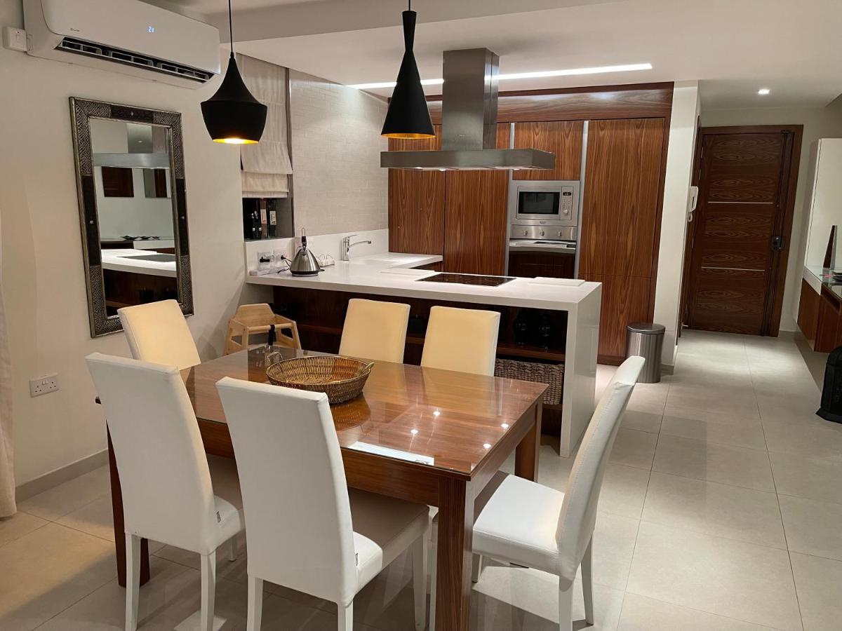 Deluxe Apartment With Pool In The Heart Of St Pauls Bay เซนต์พอลส์เบย์ ภายนอก รูปภาพ