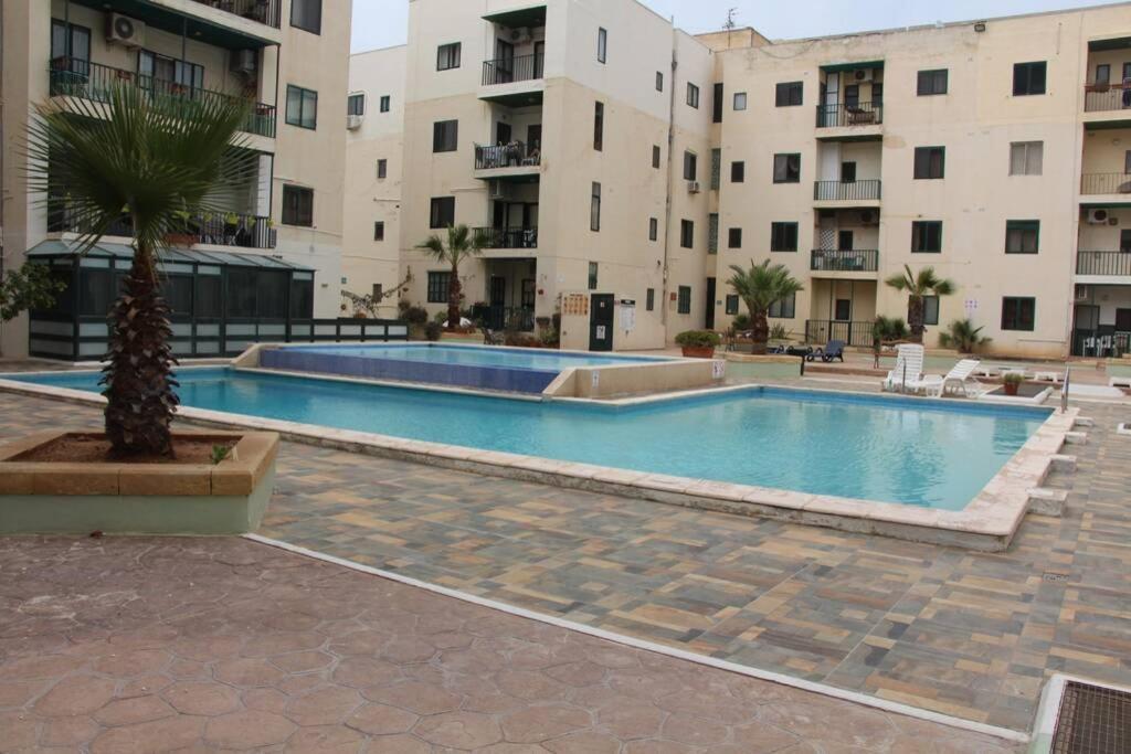 Deluxe Apartment With Pool In The Heart Of St Pauls Bay เซนต์พอลส์เบย์ ภายนอก รูปภาพ