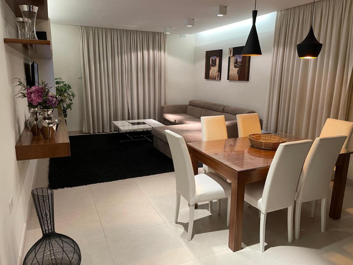 Deluxe Apartment With Pool In The Heart Of St Pauls Bay เซนต์พอลส์เบย์ ภายนอก รูปภาพ
